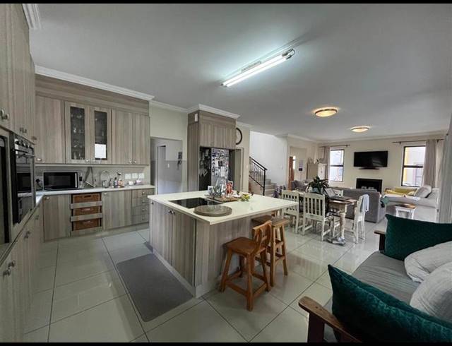 3 BEDROOM PROPERTY TO RENT IN BROOKLYN